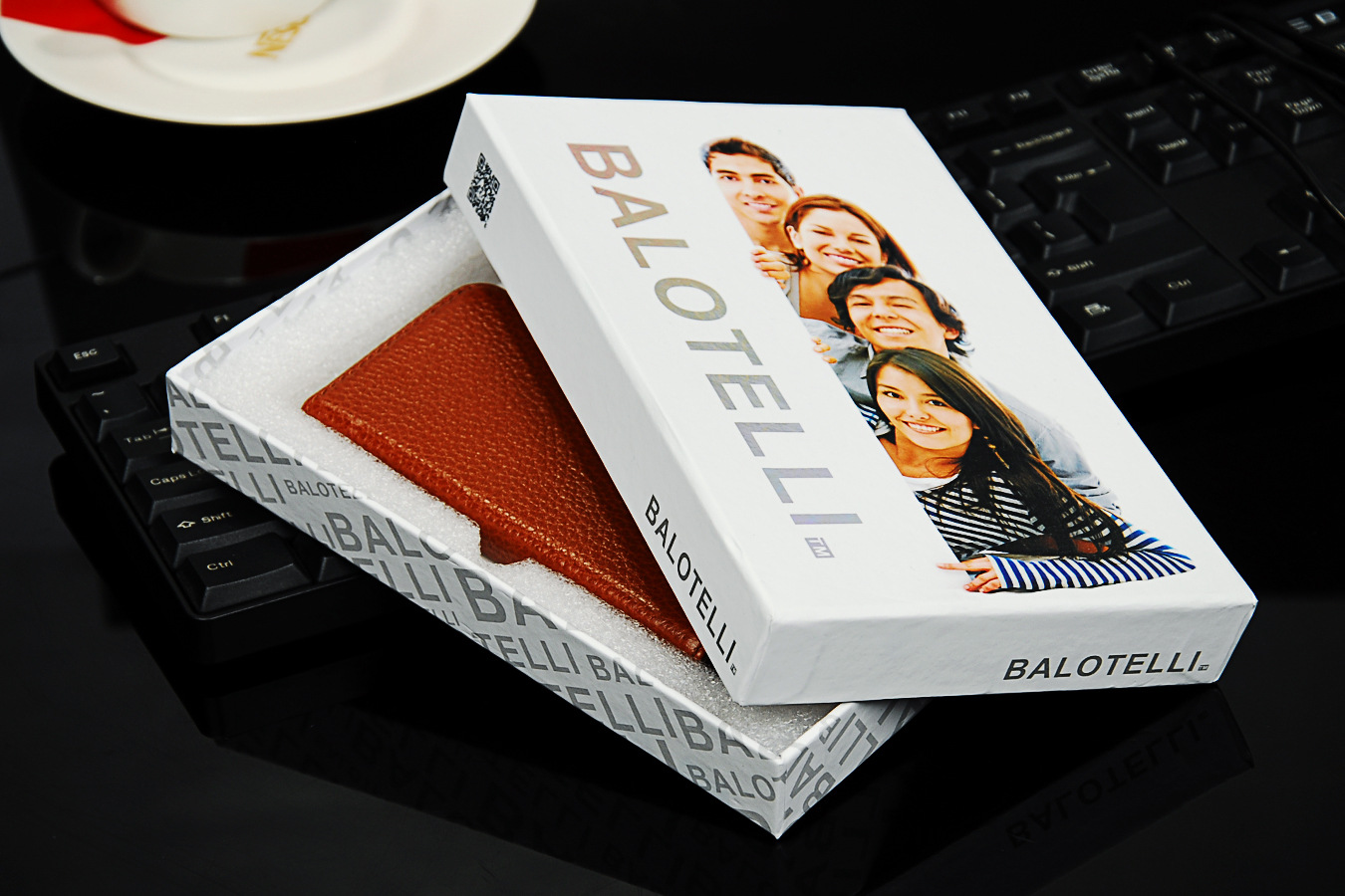 A5001磁扣牛皮皮套包装