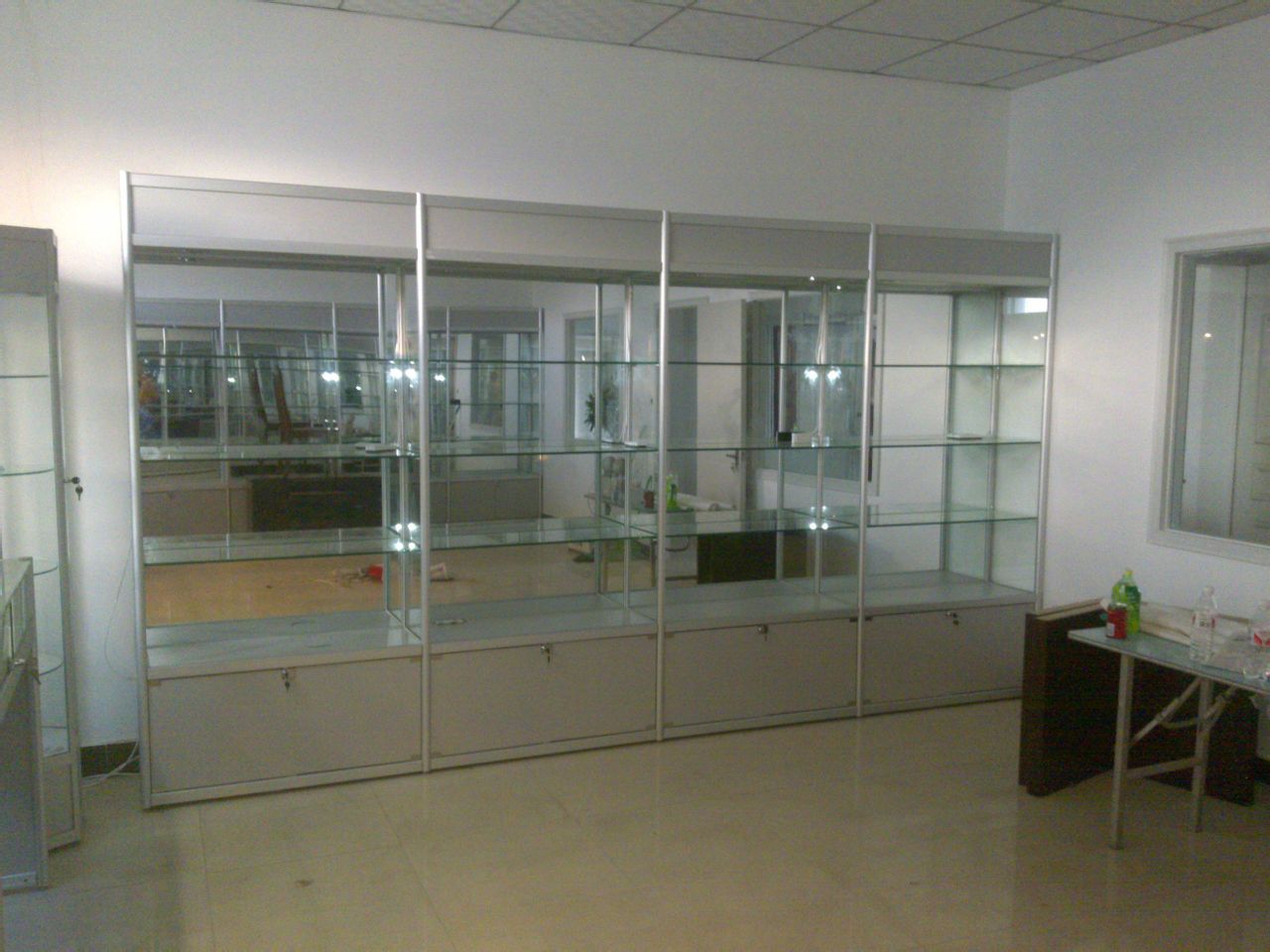 连体展示? height=