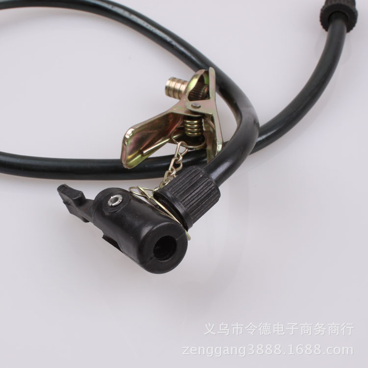 1382822377_1036000191