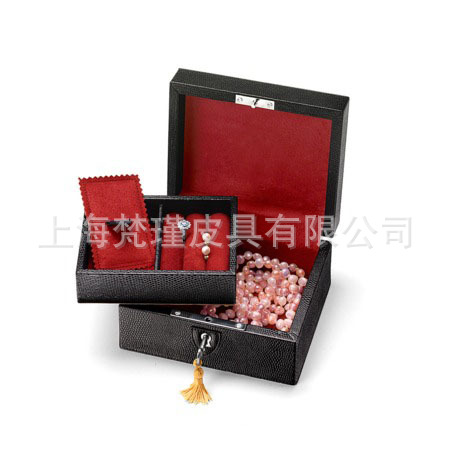 126833-021-0035-152700003