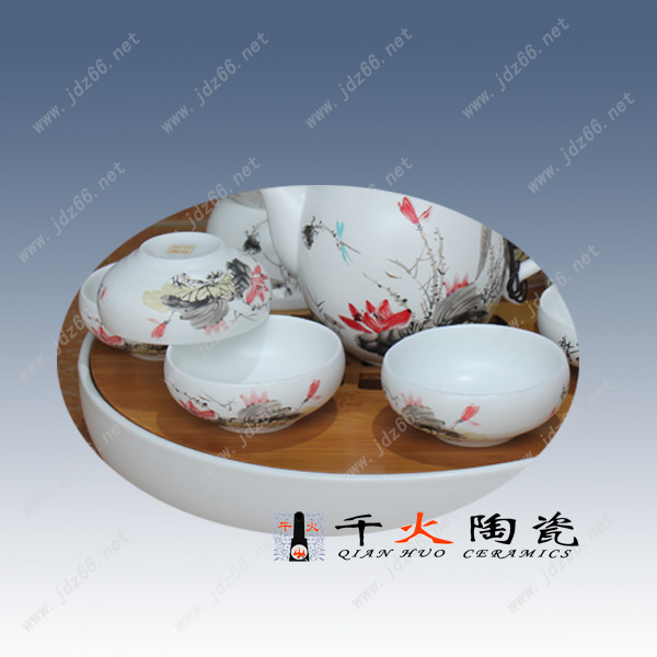 荷趣图陶瓷茶具细节2