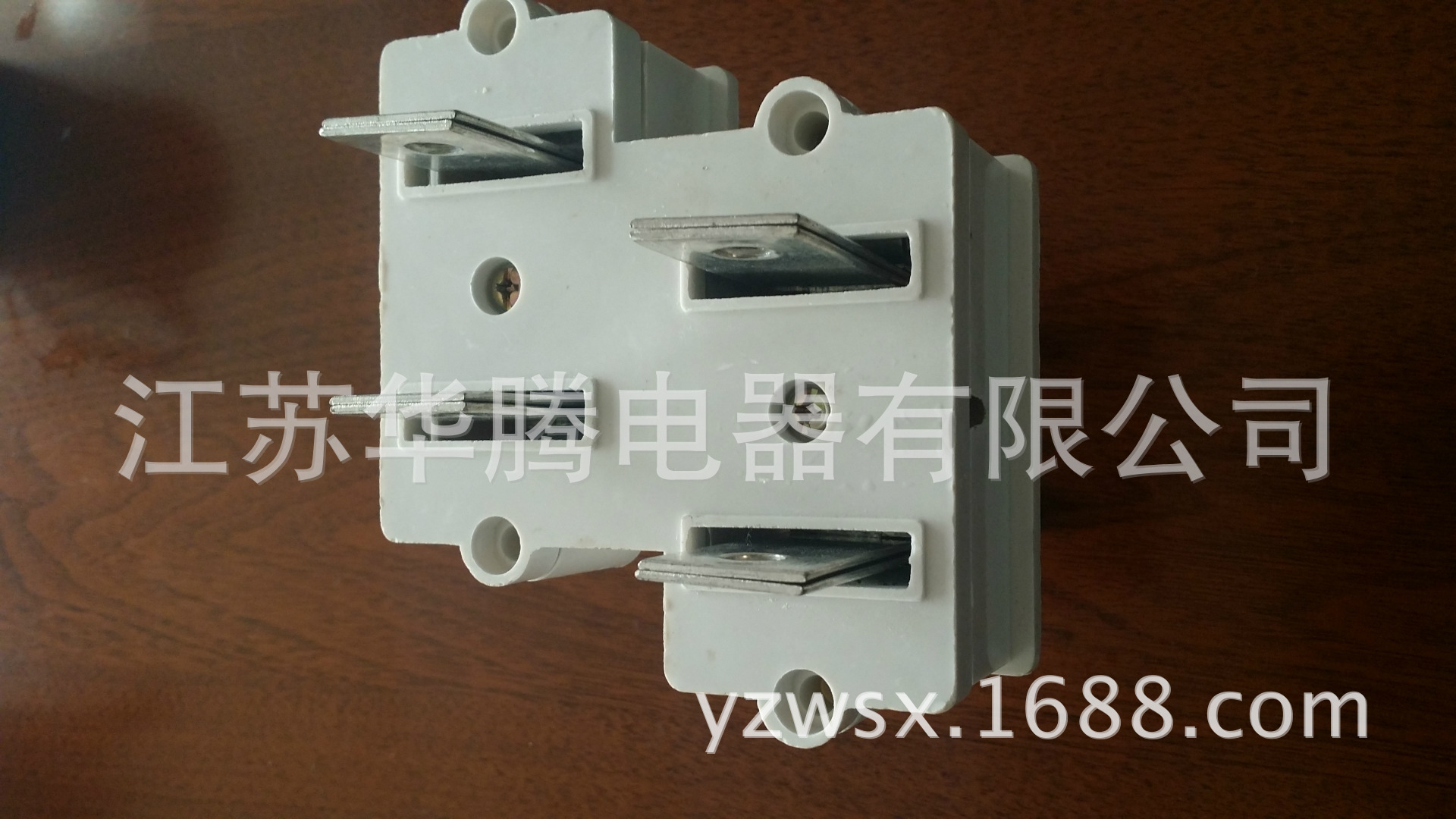 母线槽插接件三相五线制