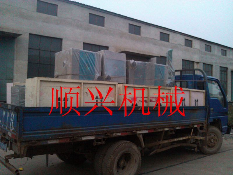 地瓜炉装车图_副本