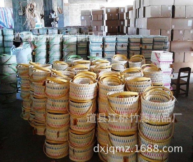 竹编工厂批发定做各种手工编织的水果竹筐 竹编盒 竹编包