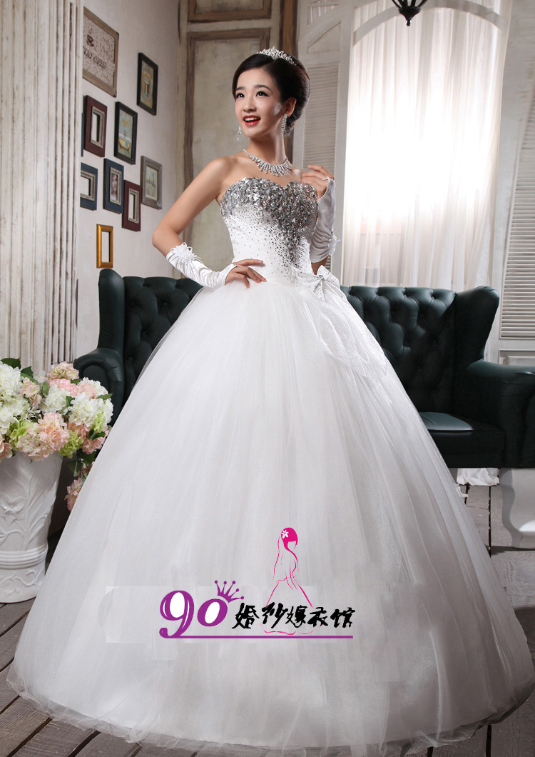 2014新宫廷蕾丝抹胸 .新娘复古白色婚纱齐地秋冬季婚纱礼服图片_4