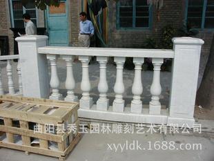 厂家直销价格最低供应阳台柱花瓶栏杆,砂岩酒瓶栏杆