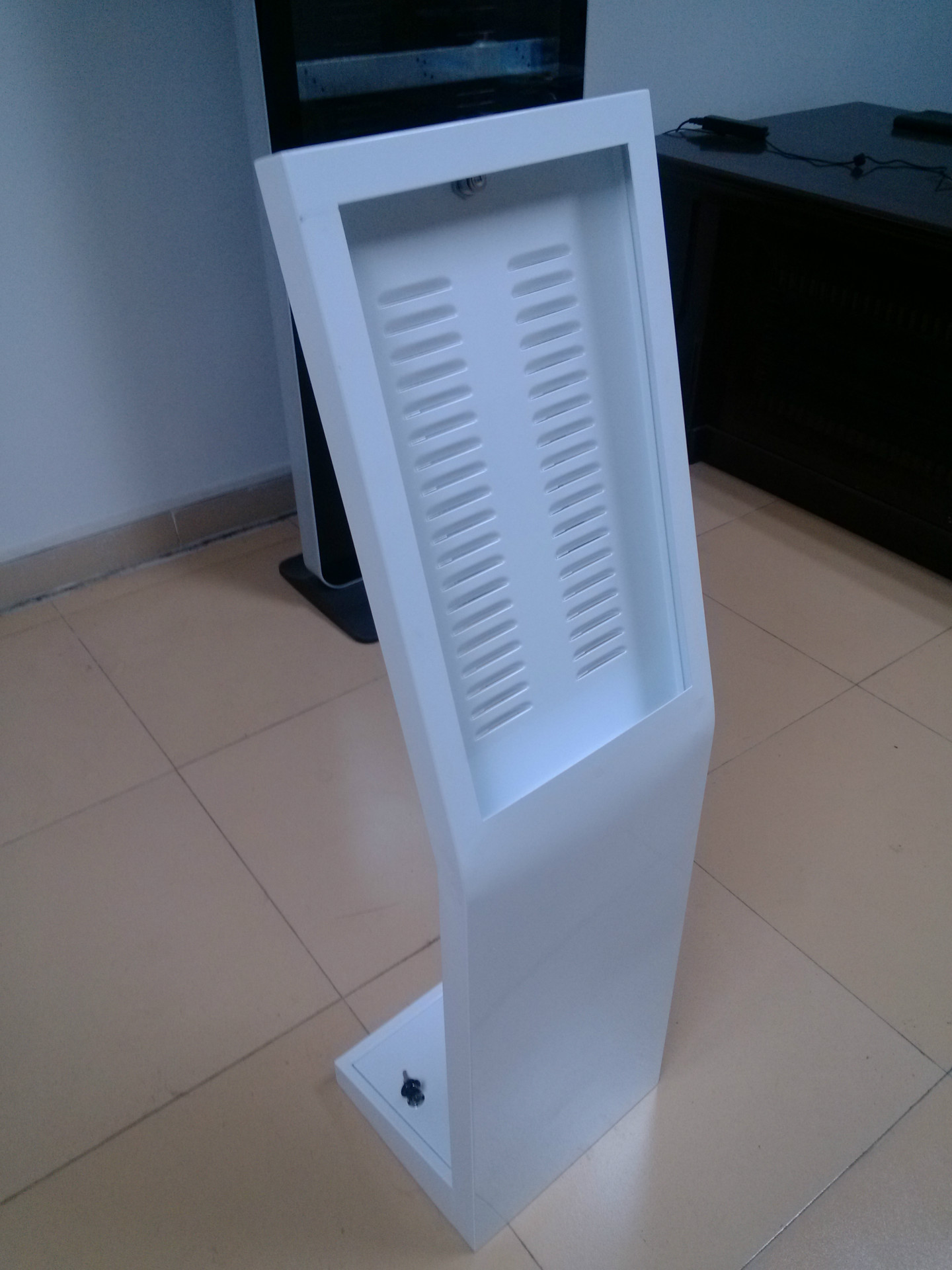 21.5寸落地式外壳 (8)