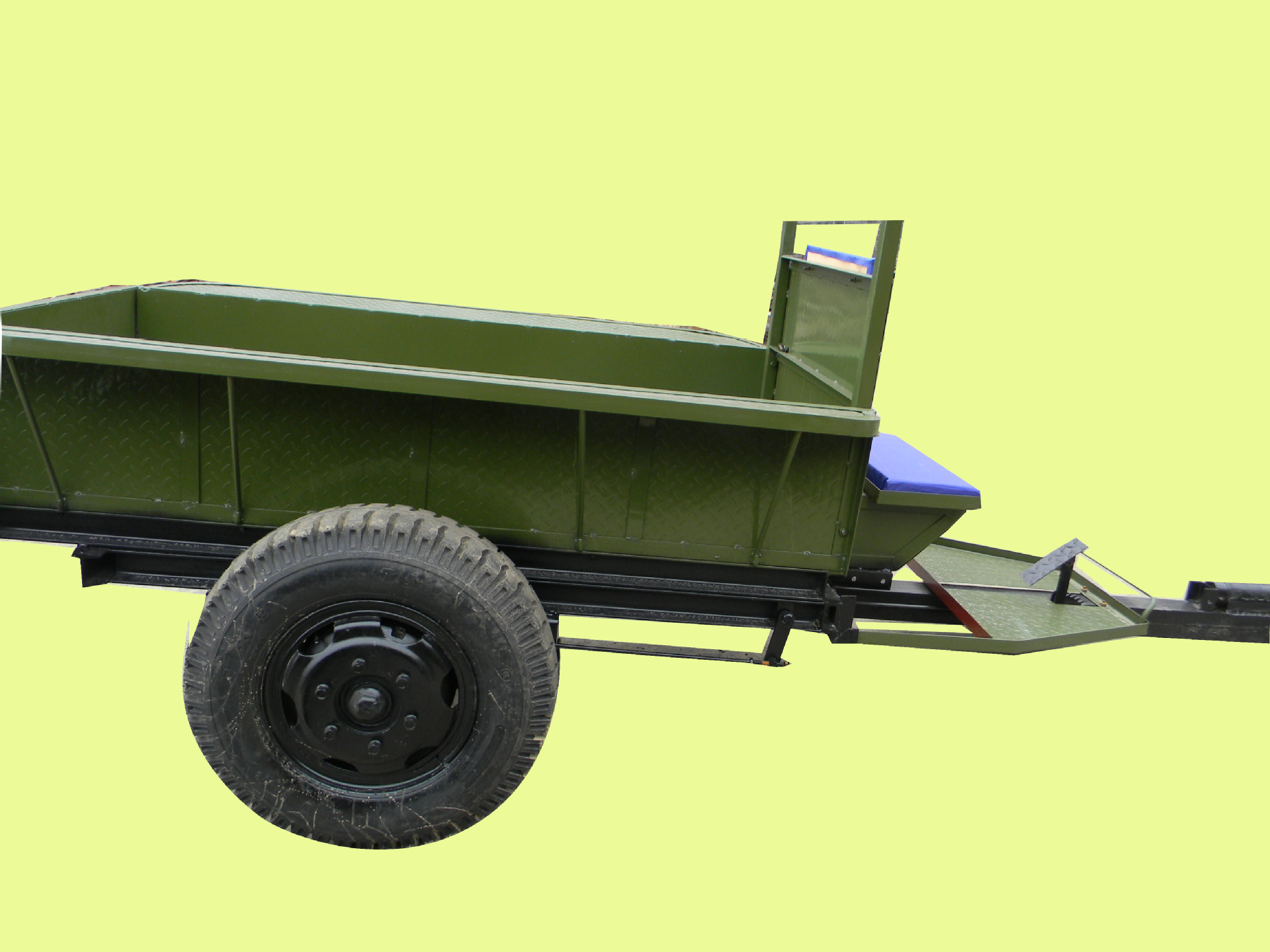 厂家直销 有平斗式 自卸式拖拉机斗 价格公道 质量优