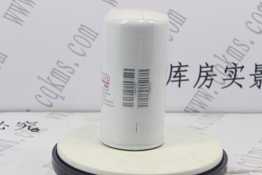 kms00803-WF2076-康明斯水滤清器-用于NT855康明斯发动机-参考规格长13.7*直径9.3CM-参考重量1.18kg-图片3