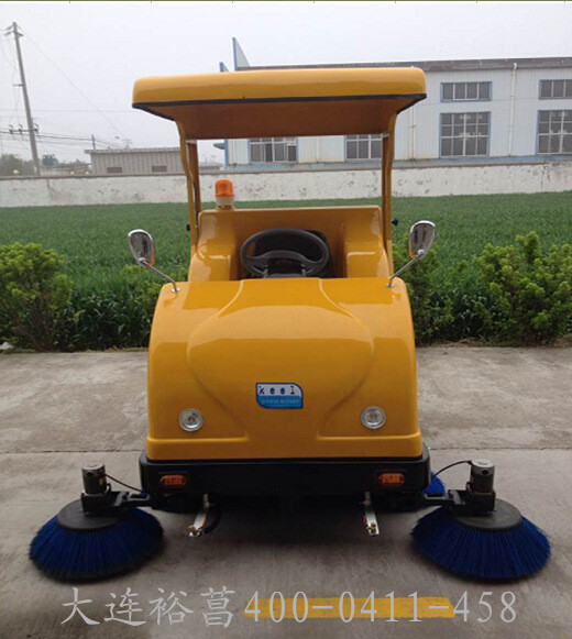 凯尔乐驾驶式道路清扫车