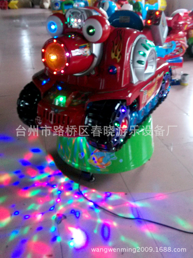 镭射旋转升降激光坦克