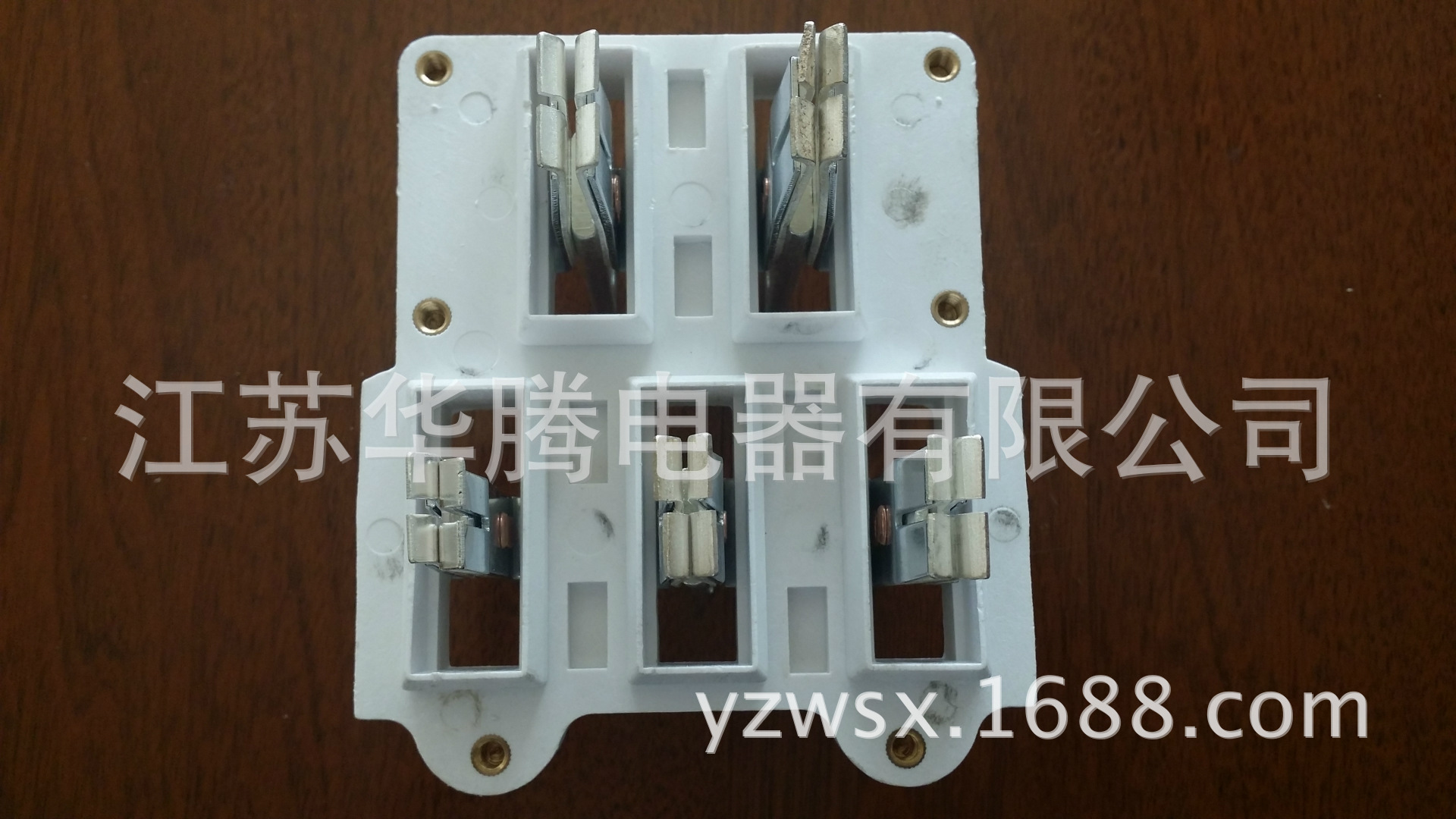 母线槽插接件三相五线制