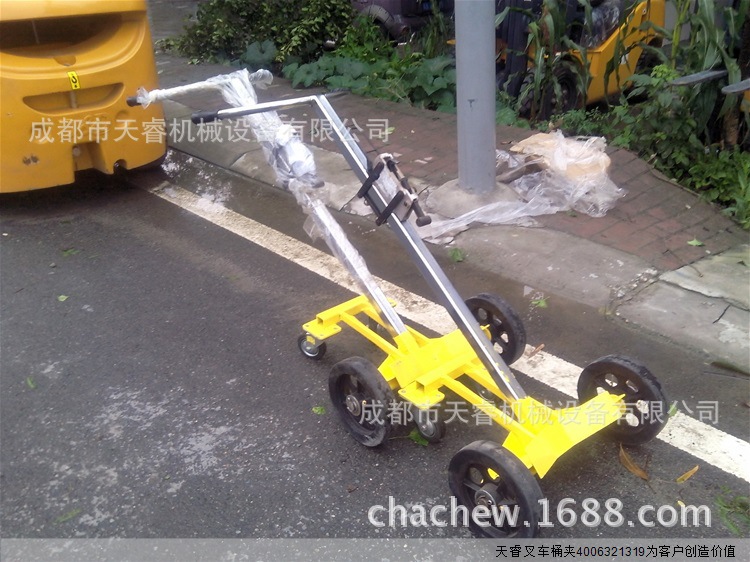 天睿叉车油桶夹具 (19)