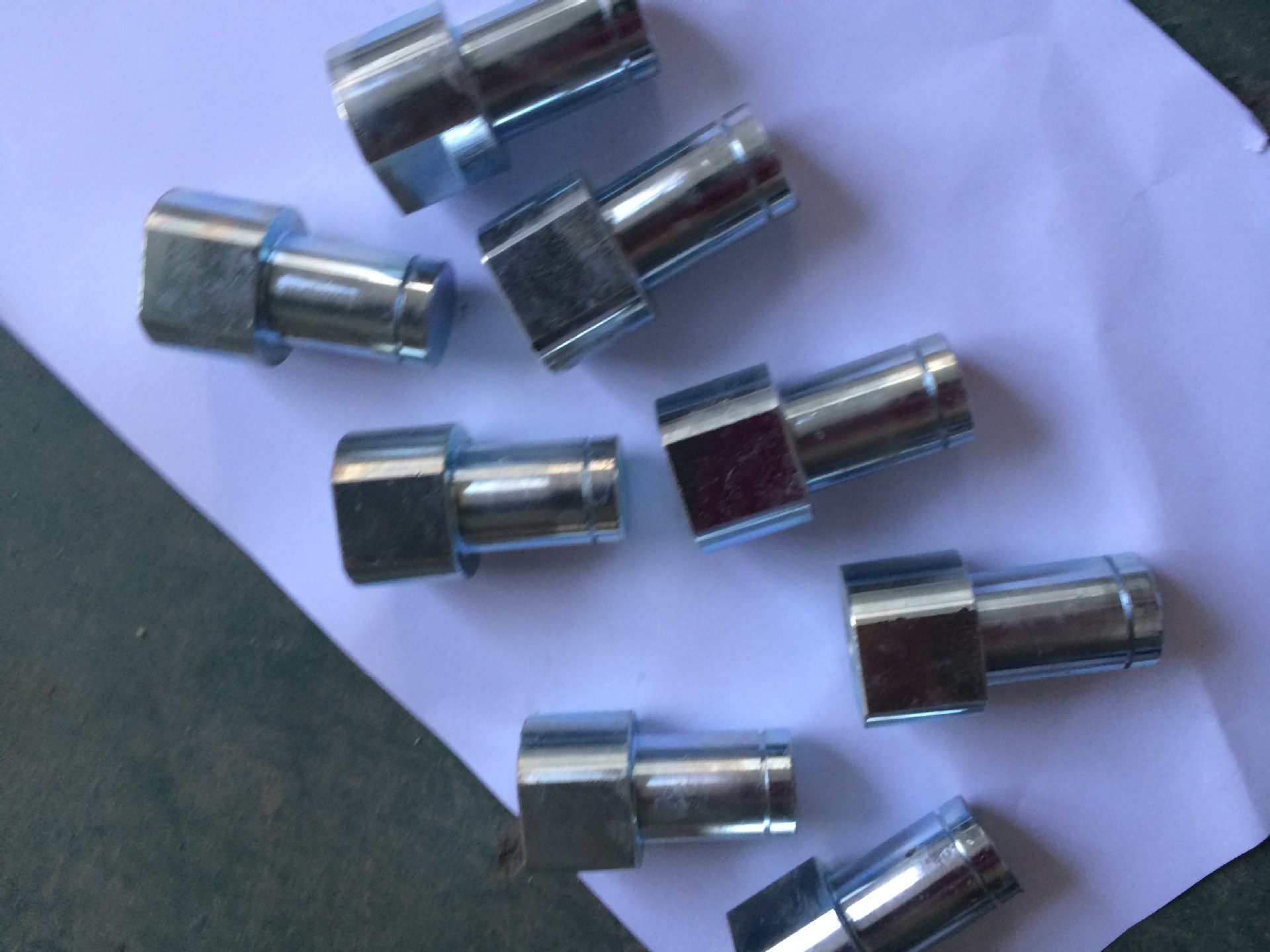 CNC加工中心大小批量加工、食品机械烤箱配件加工、五金件加工