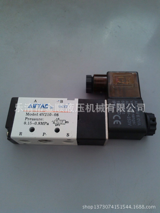 4V210-08  2