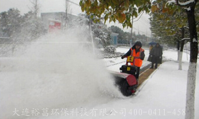 高强度扫雪机