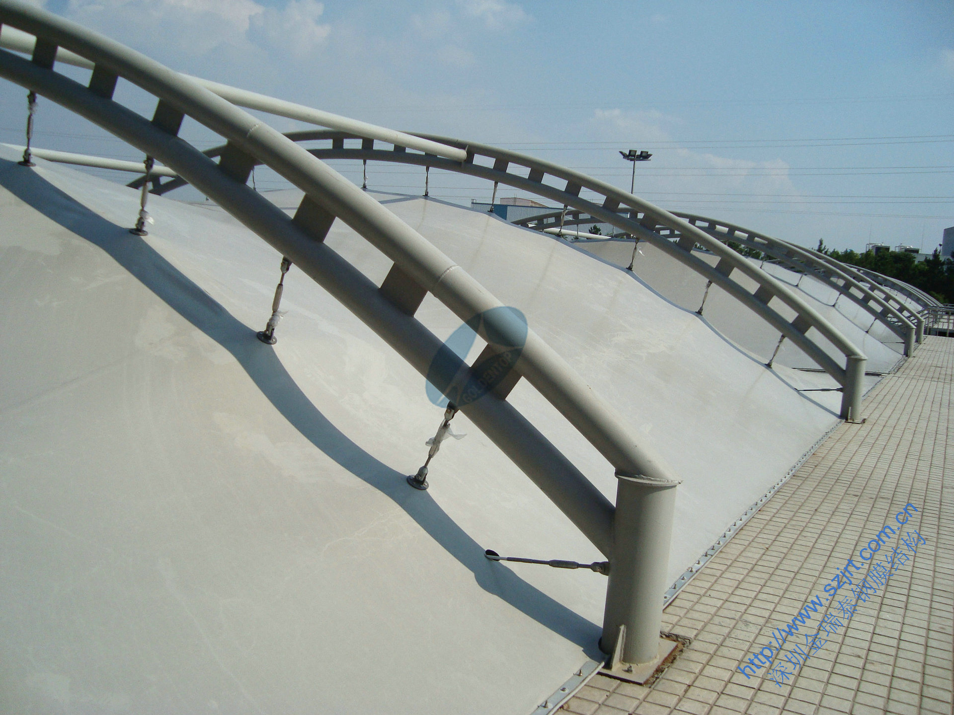 1021864269_2069609278