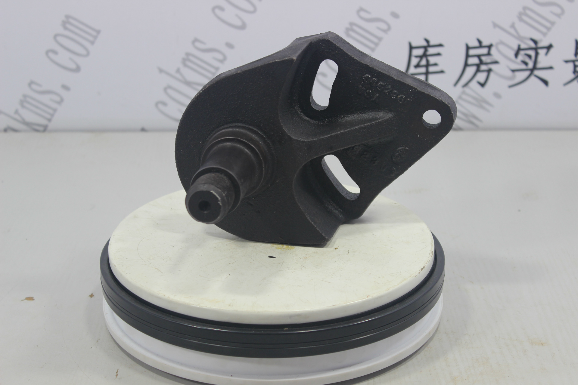 kms01484-3052988-风扇主轴-用于N14康明斯发动机-N14-参考规格高17*长19CM-参考重量4.2-4.2图片1