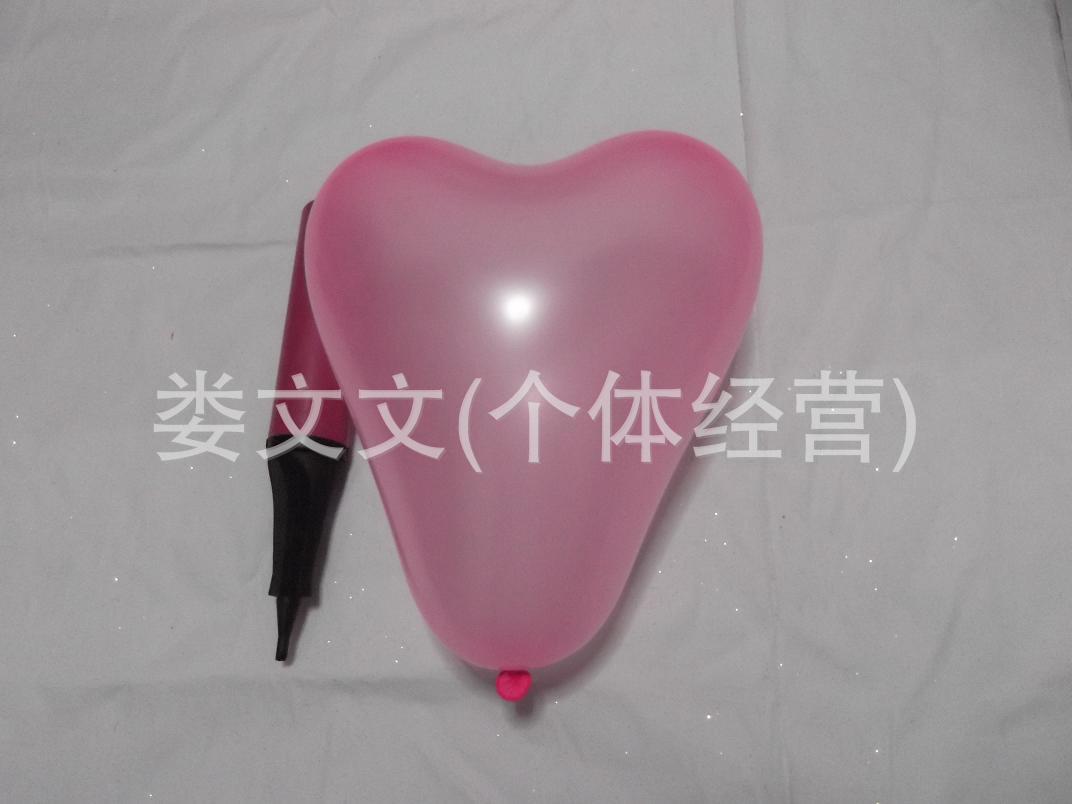 桃心气球