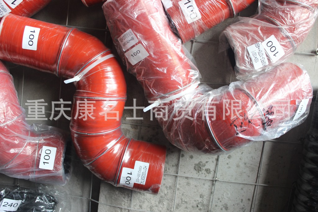 新疆硅胶管KMRG-395++500-欧曼胶管H0119305067AO-内径100X硅胶散热管,红色钢丝6凸缘6Z字内径100XL520XL420XH340XH340-10