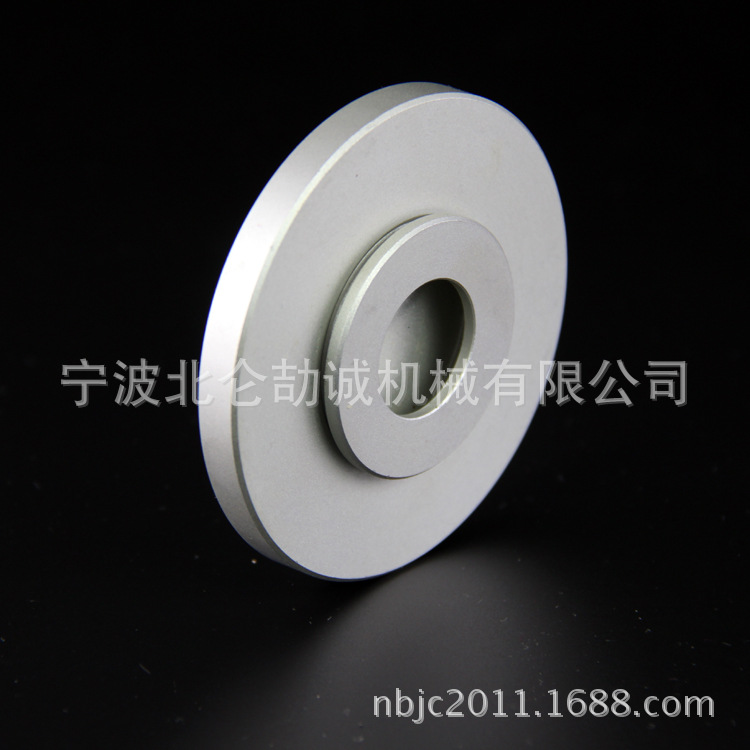 厂家批发精密五金铝制品小垫片表面喷砂氧化精加工厨房小车配件