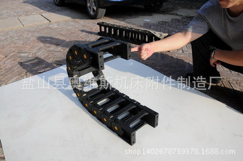 拖链厂家 工程塑料拖链 加强尼龙拖链 坦克链哪里有 就找奥维斯