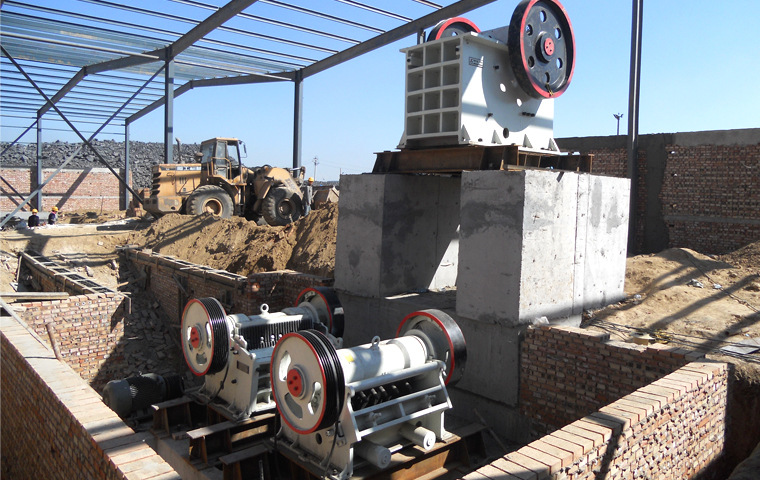 圆锥破碎机,反击式破碎机,制砂机,移动破碎站等系列石料破碎设备,可对