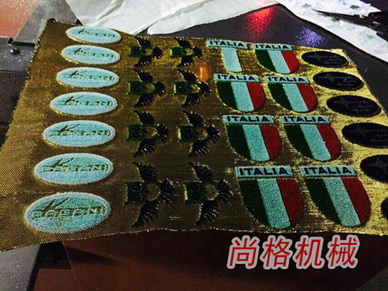 牙刷绣带刀片皮机