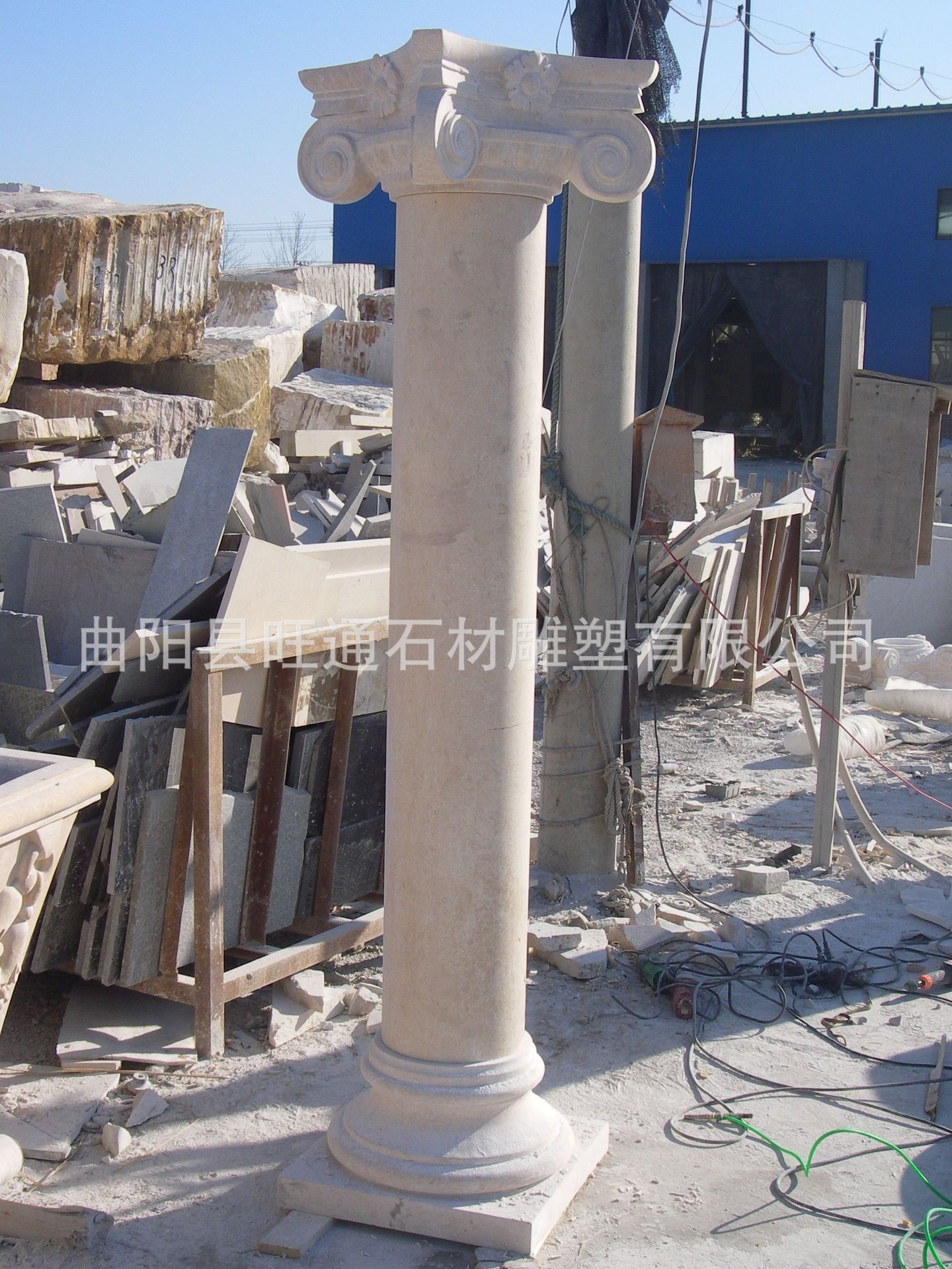供应曲阳石雕 砂岩罗马柱 雕刻罗马柱园林建筑厂家加工订做
