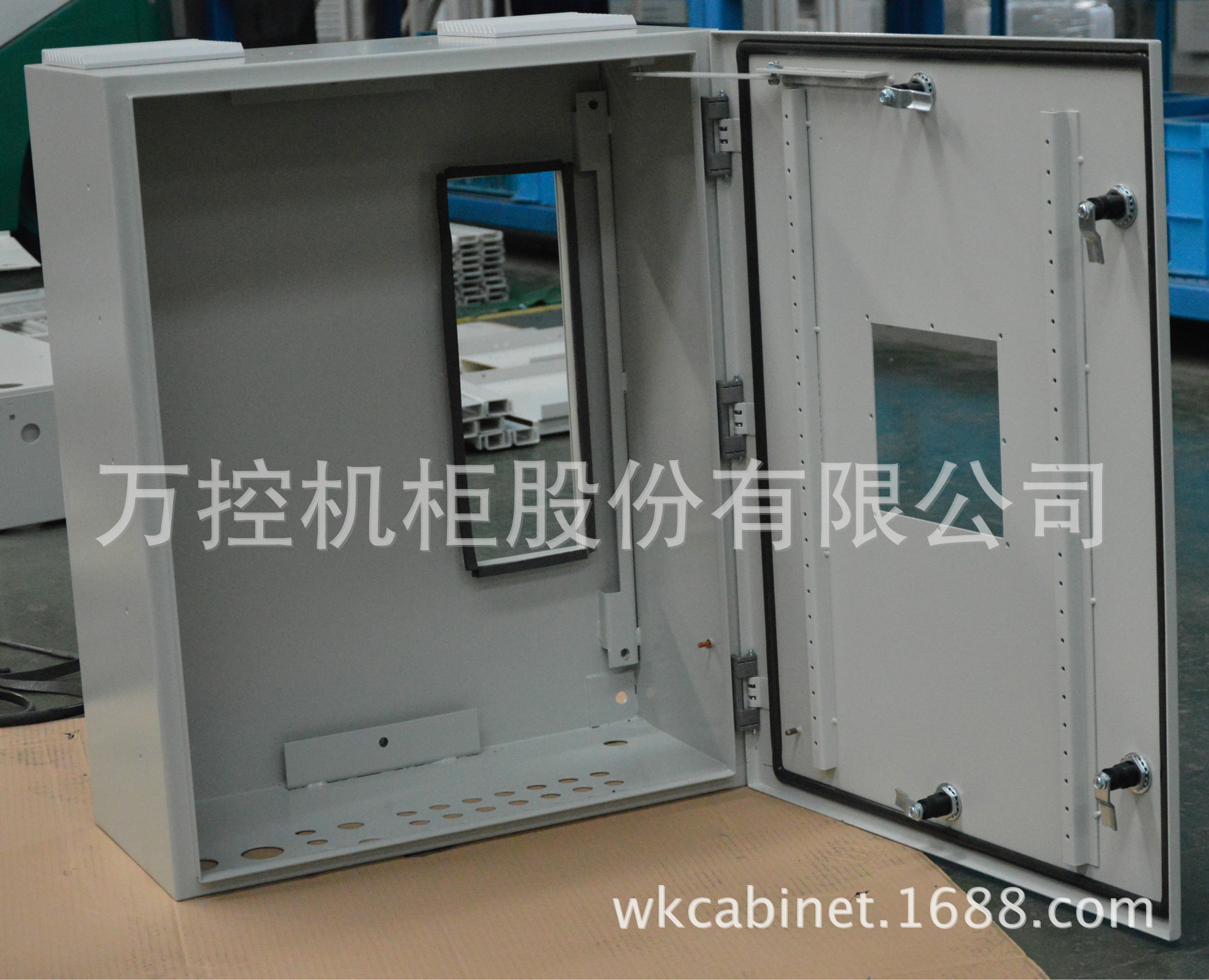 1.5兆瓦變漿柜_4013