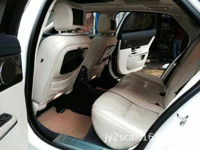 ?1捷豹5.0T白色黄笼