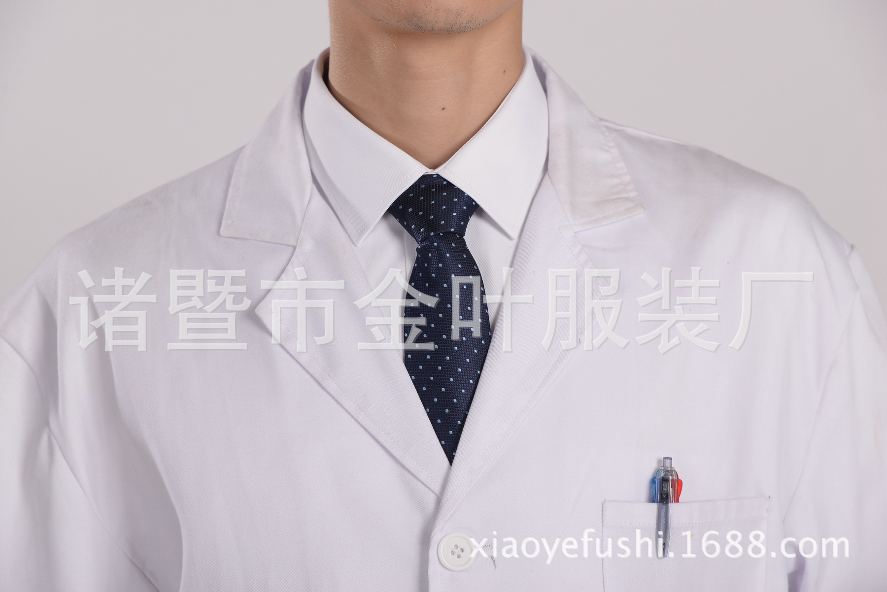 厂家定制 各规格白大褂工作服 低价批发 质量保证