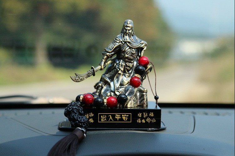 高档汽车关公香水座 开光武财神 车内饰品避邪保平安 热卖升级款