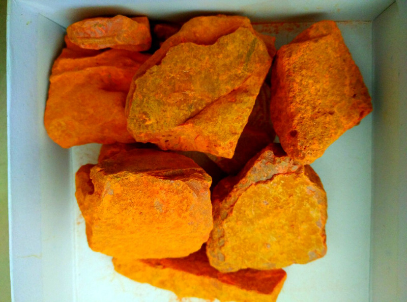 天然雄黄 雄黄原料 矿物岩石标本 雄黄石 雄黄粉 矿石1公斤计价