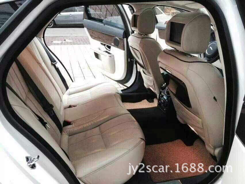 ?1捷豹5.0T白色黄笼