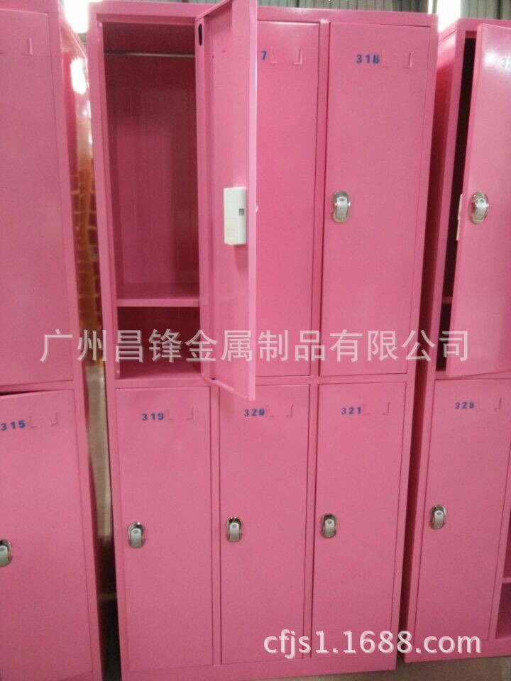 感应锁六门衣柜开门图1