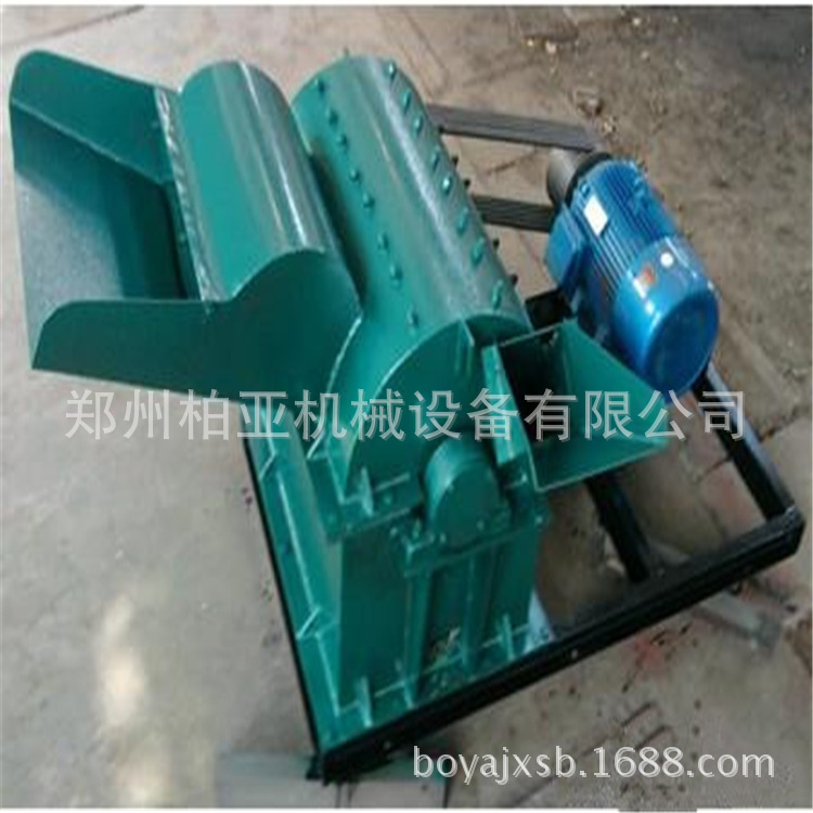 锯末粉碎机847869_副本