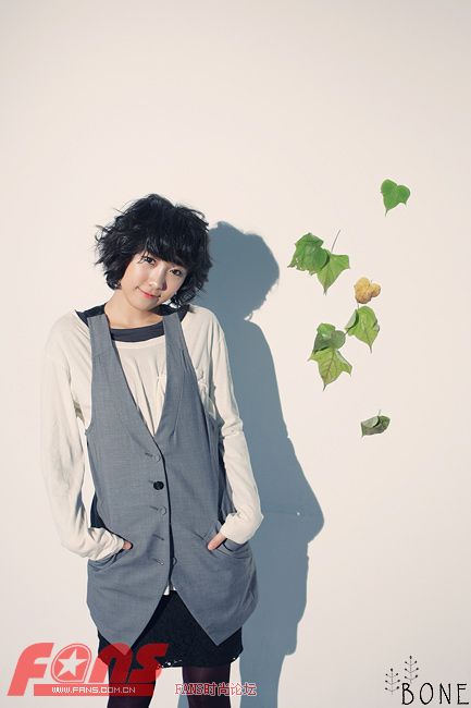 利用今秋时尚元素 打造个性风格(3) 女式休闲装 服装潮流 女装 着装打扮