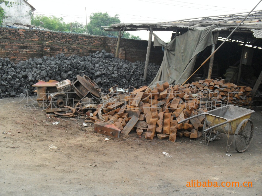 广东惠州本公司提供铸造翻砂生铁吊母.提供铸铁.铸铝.铸铜.