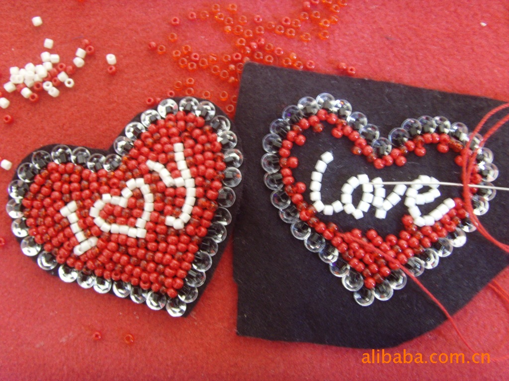 加工手工工艺品订珠 diy手工串珠子 工艺礼品串珠 手工绣花