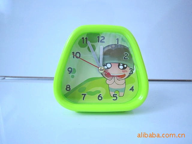 广东汕头厂家直销 卡通炮炮兵可爱创意梯形实色定时闹钟 热销供应批发