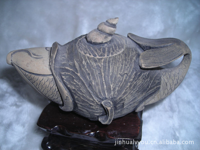 厂家直销精美纯手工雕刻澄泥石壶(鱼壶)图片,厂家直
