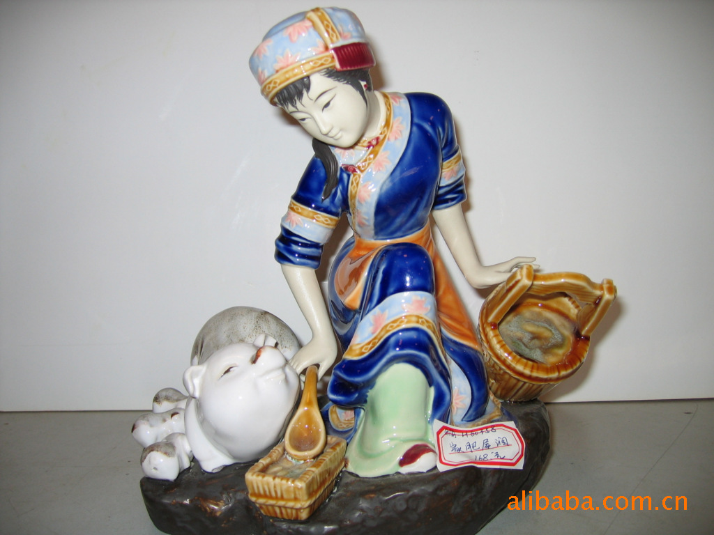 供应春游-佛山石湾陶瓷工艺美术仕女(石湾公仔)