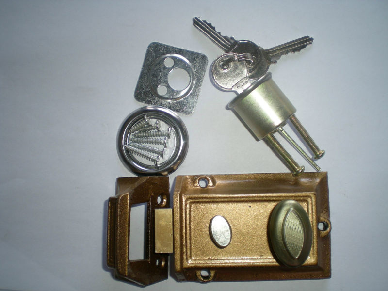 外贸型双保险弹子门锁喷金系列