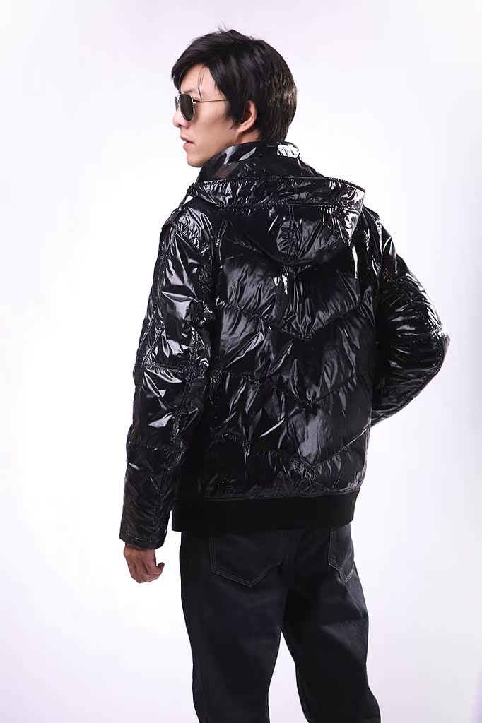 特别特男装亮面连帽羽绒服 男士秋冬羽绒外套 2011年新款 男式