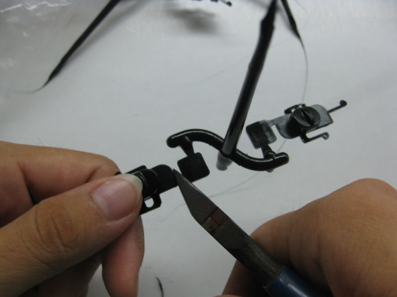 塑料加工:剪水口,分型号