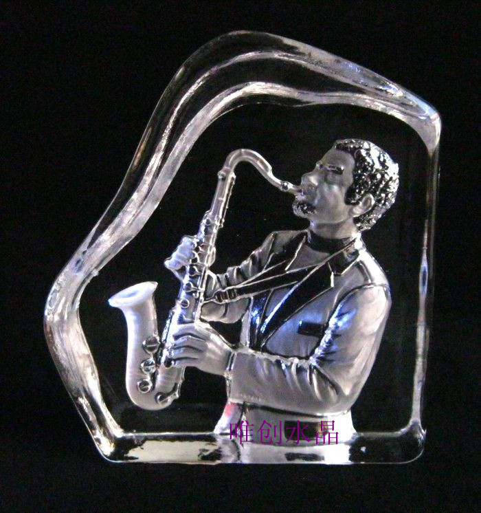 【批发供应让摇滚乐如同旋风一般横扫了世界乐坛的水晶猫王水晶人物】