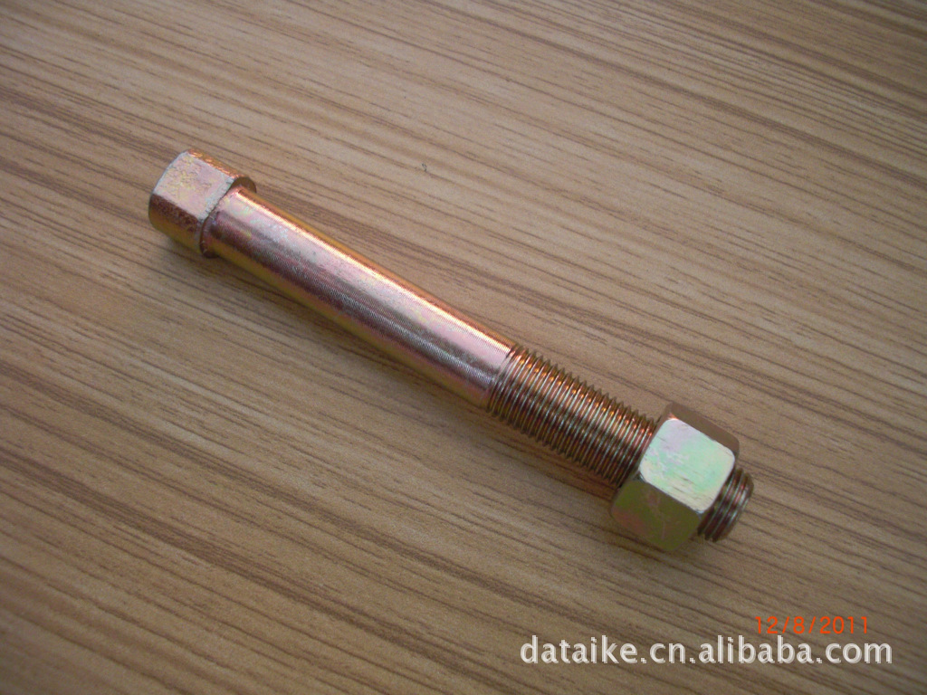 批量五十铃nhr90长后钢板中心螺丝(c