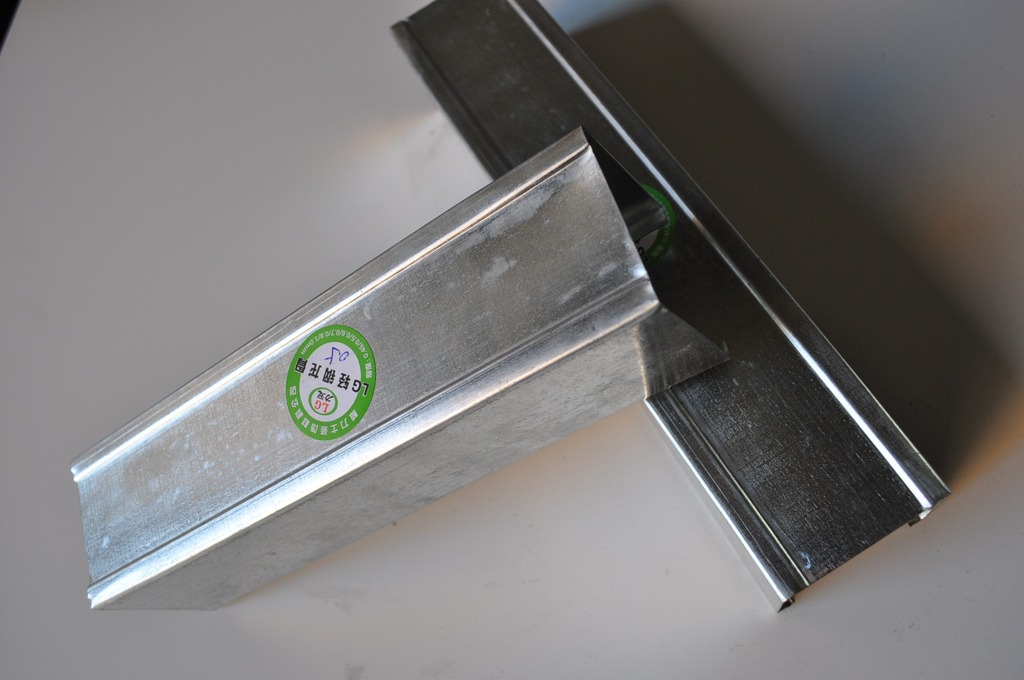 东龙lgbm牌轻钢龙骨 隔墙隔断竖骨75*30*0.55厂家直销 价格实惠