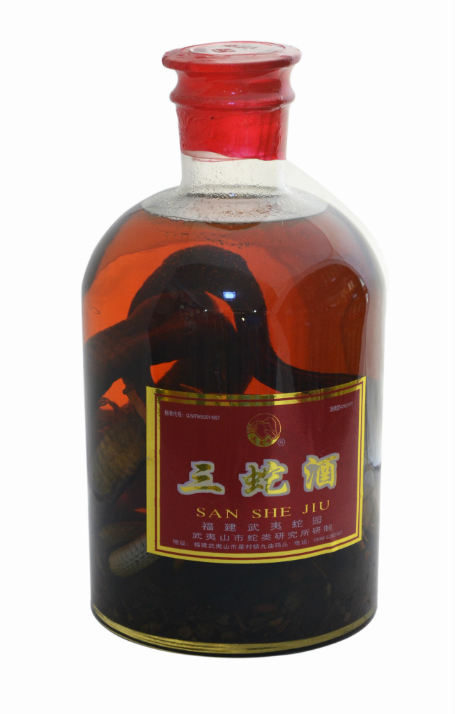 保健佳品 福建武夷山 纯天然三蛇酒